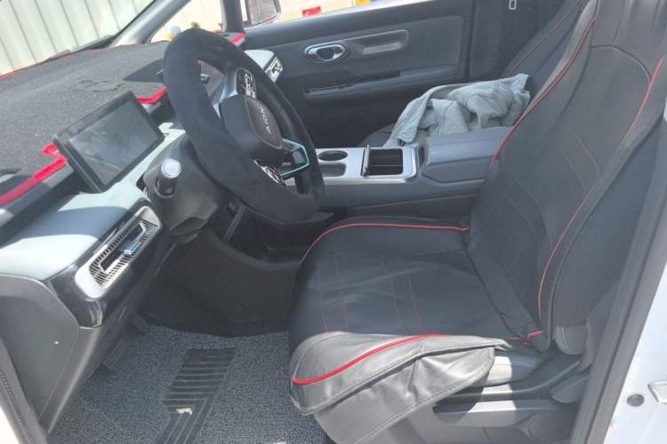 Used AION Y 2025 Plus 510 Enjoy Edition Left Front Seat