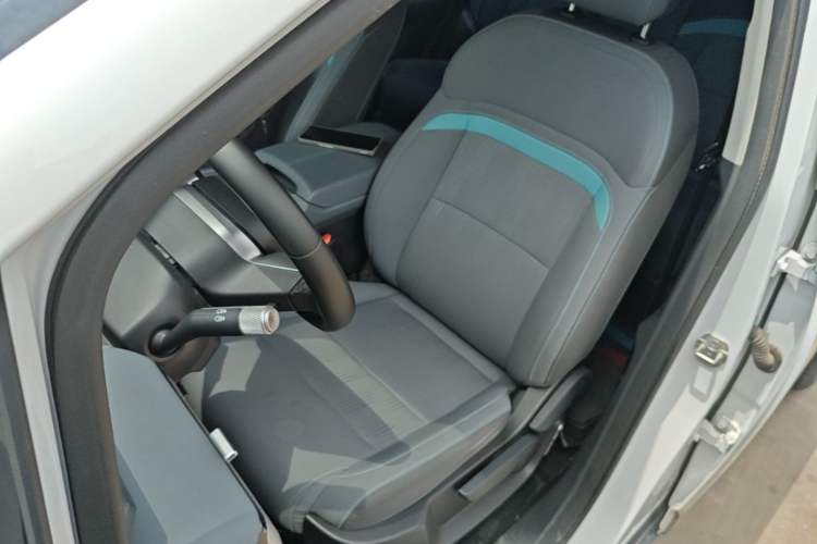 Used AION Y 2025 Plus 510 Enjoy Edition Left Front Seat