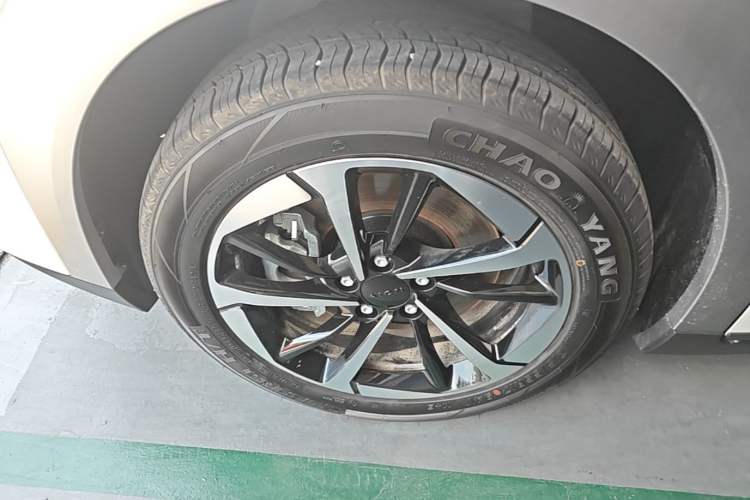 Used AION Y 2025 Plus 510 Smart Edition Left Front Wheel Hub