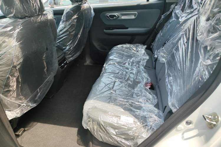 Used AION Y 2025 Plus 510 Smart Edition Left Rear Seat