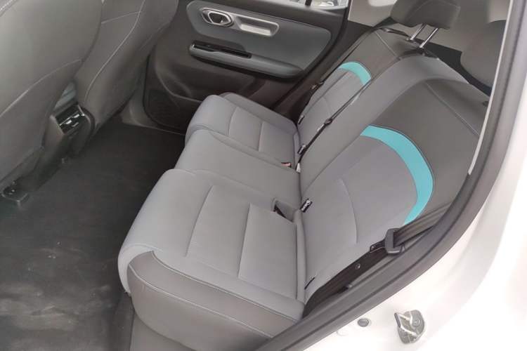 Used AION Y 2025 Plus 510 Enjoy Executive Edition 58.9 kWh Left Rear Seat