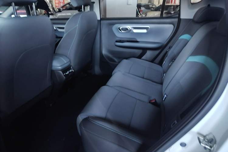 Used AION Y 2025 Plus 510 Enjoy Edition Left Rear Seat