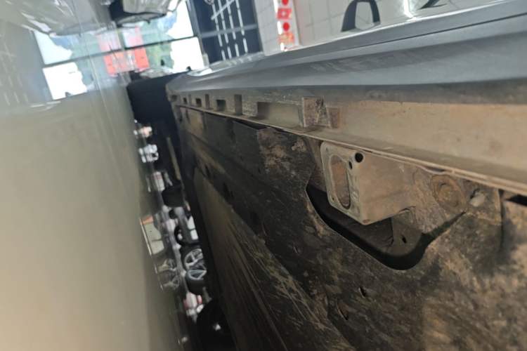 Used AION Y 2025 Plus 510 Enjoy Edition Left Side Sill