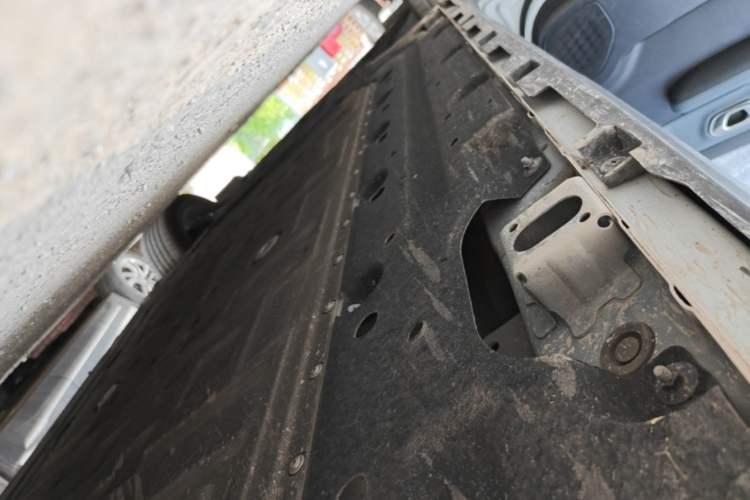 Used AION Y 2025 Plus 510 Enjoy Edition Left Side Sill