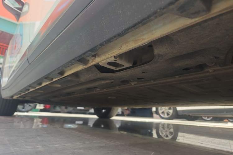 Used AION Y 2025 Plus 510 Enjoy Edition Left Side Sill
