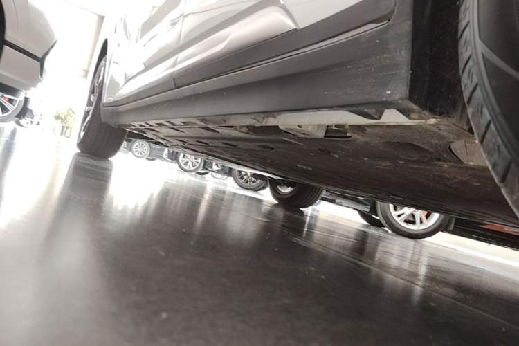 Used AION Y 2025 Plus 510 Smart Edition Left Side Sill