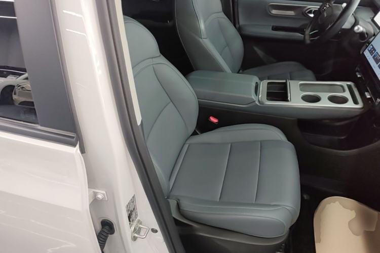 Used AION Y 2025 Plus 510 Zhihao Edition Right Front Seat