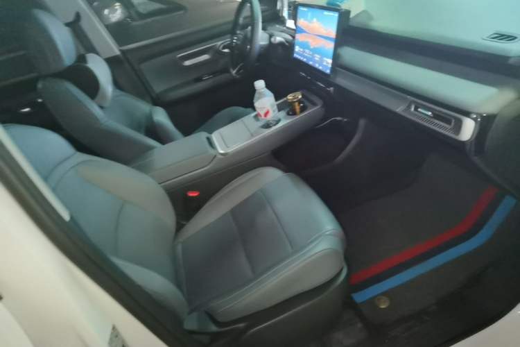 Used AION Y 2025 Plus 510 Smart Edition Right Front Seat