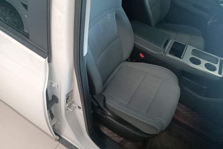 Used AION Y 2025 Plus 510 Smart Edition Right Front Seat