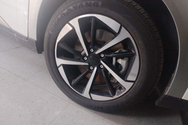 Used AION Y 2025 Plus 510 Smart Edition Right Front Wheel Hub