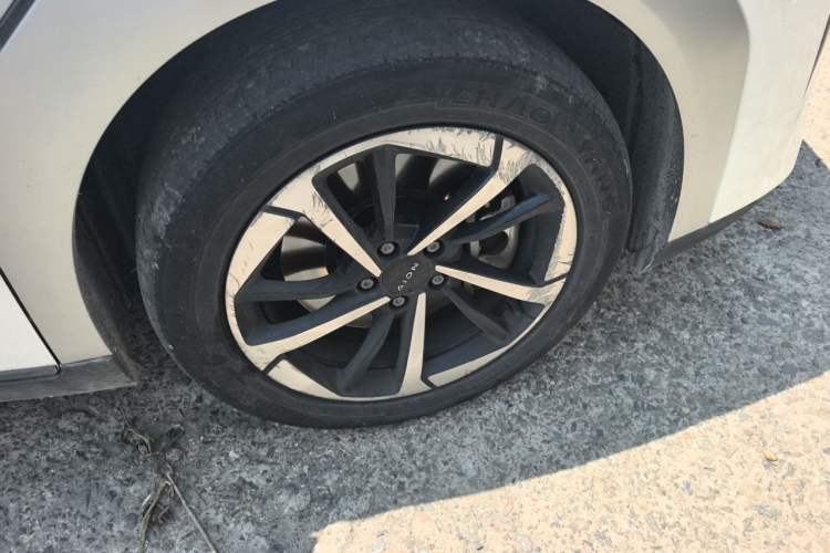 Used AION Y 2025 Plus 510 Enjoy Edition Right Front Wheel Hub
