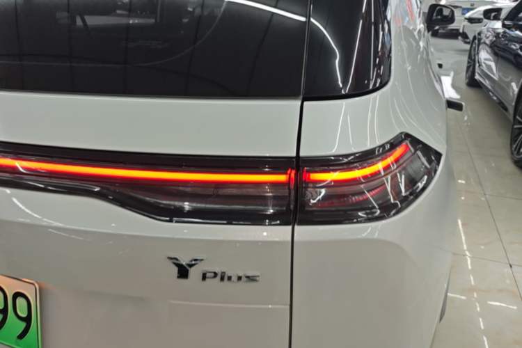 Used AION Y 2025 Plus 510 Enjoy Edition Right Rear Taillight