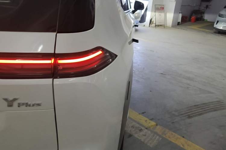 Used AION Y 2025 Plus 510 Zhihao Edition Right Rear Taillight