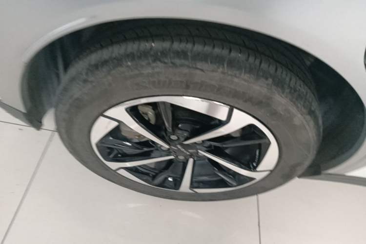 Used AION Y 2025 Plus 510 Smart Edition Right Rear Wheel Hub