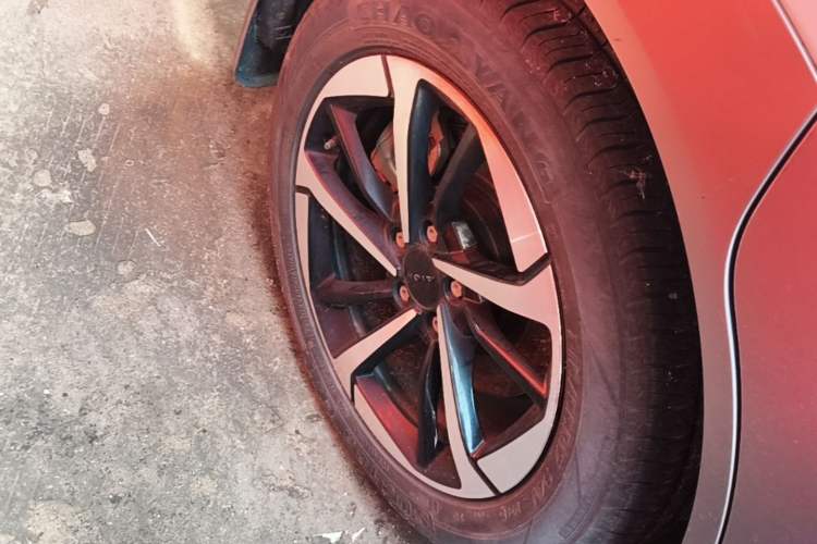 Used AION Y 2025 Plus 510 Smart Edition Right Rear Wheel Hub
