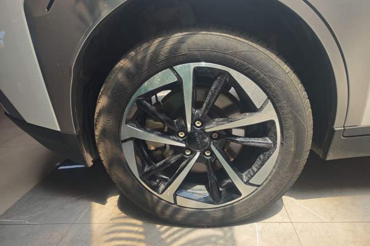 Used AION Y 2025 Plus 510 Enjoy Edition Right Rear Wheel Hub