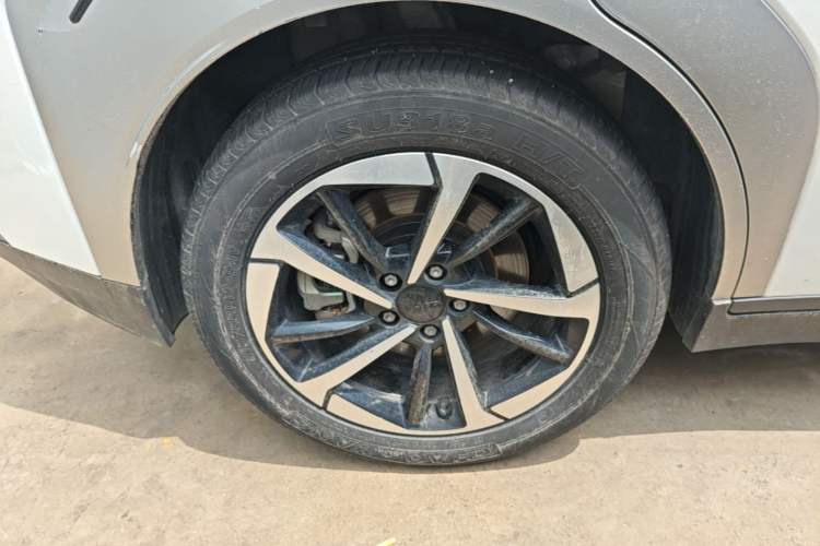 Used AION Y 2025 Plus 510 Enjoy Edition Right Rear Wheel Hub