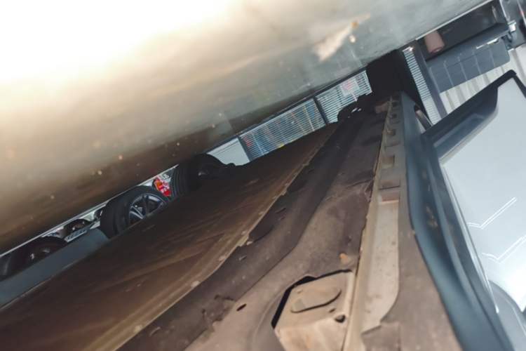 Used AION Y 2025 Plus 510 Enjoy Edition Right Side Sill