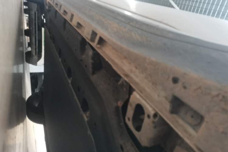 Used AION Y 2025 Plus 510 Enjoy Edition Right Side Sill