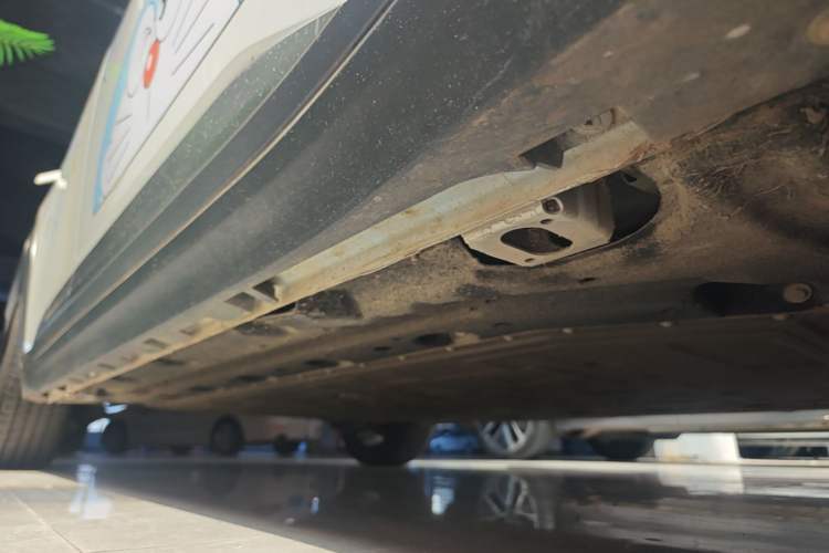 Used AION Y 2025 Plus 510 Enjoy Edition Right Side Sill