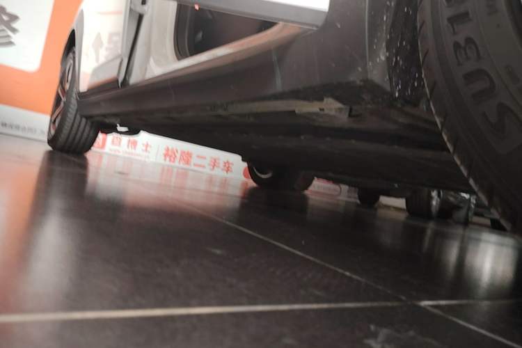Used AION Y 2025 Plus 510 Smart Edition Right Side Sill