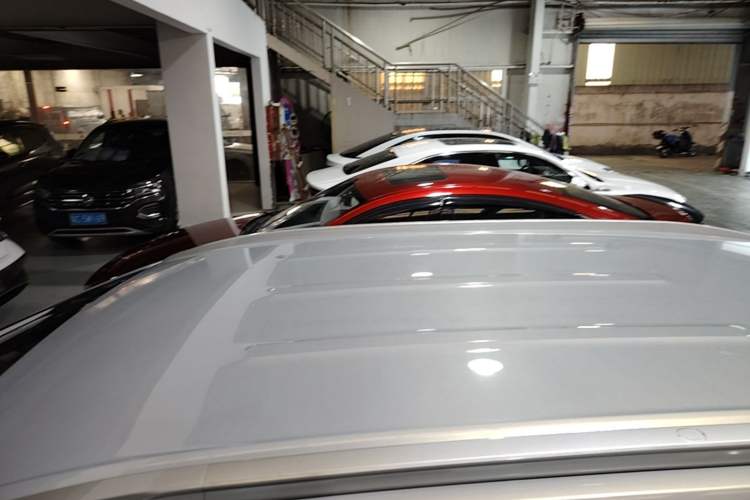 Used AION Y 2025 Plus 510 Smart Edition Roof