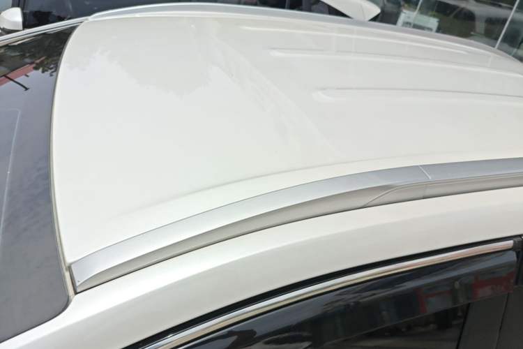 Used AION Y 2025 Plus 510 Enjoy Edition Roof