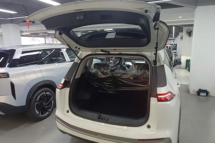 Used AION Y 2025 Plus 510 Smart Edition Trunk