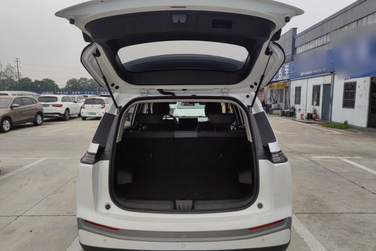 Used AION Y 2025 Plus 510 Enjoy Executive Edition 58.9 kWh Trunk