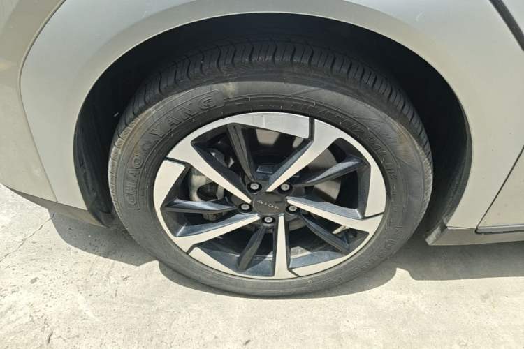 Used AION Y 2025 Plus 510 Enjoy Edition Left Front Wheel Hub