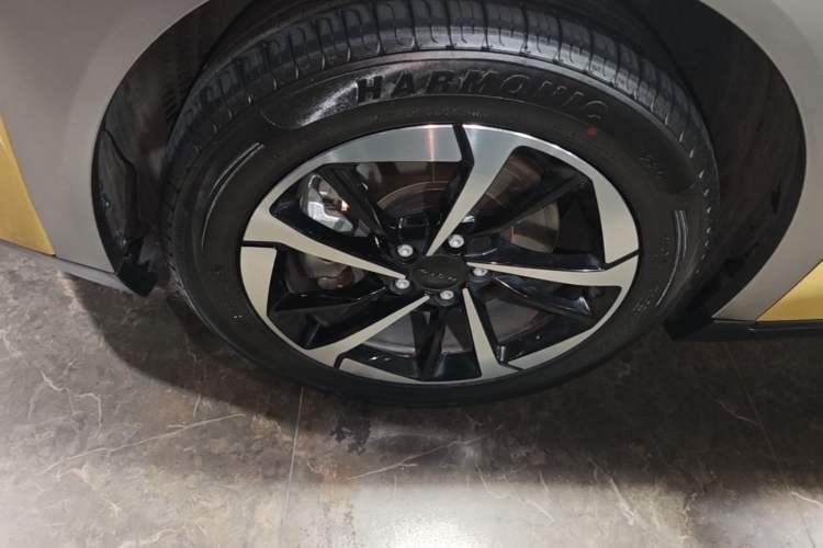 Used AION Y 2025 Plus 510 Zhihao Edition Left Front Wheel Hub
