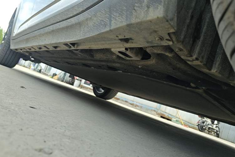 Used AION Y 2025 Plus 510 Enjoy Edition Right Side Sill