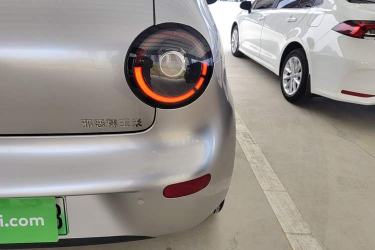 Used Aishang 2026 Model Glamorous Edition Right Rear Taillight