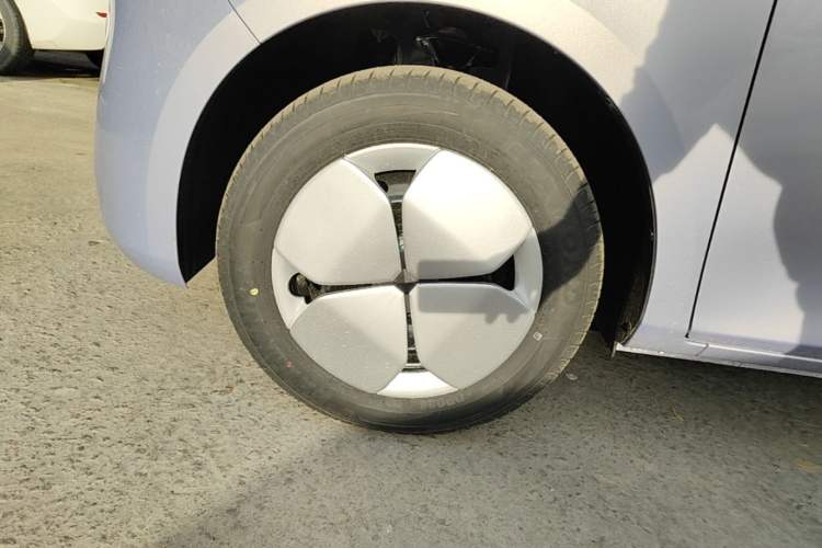 Used Aishang 2026 Model Glamorous Edition Left Front Wheel Hub