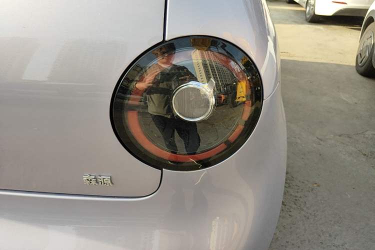 Used Aishang 2026 Model Glamorous Edition Right Rear Taillight