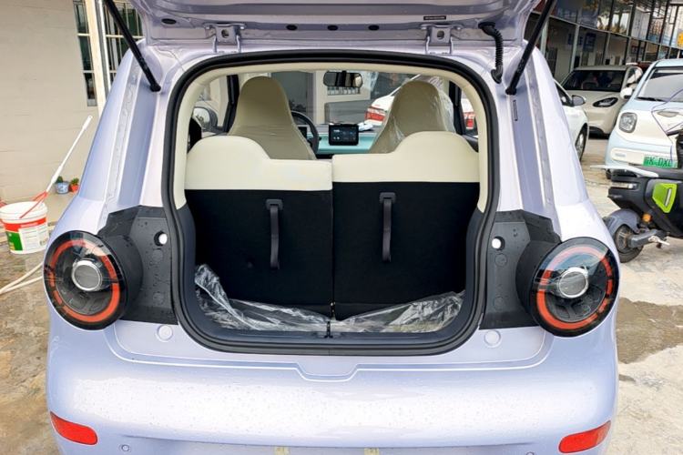 Used Aishang 2026 Model Glamorous Edition Trunk