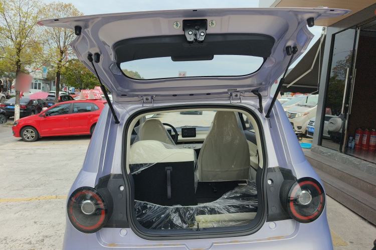 Used Aishang 2026 Model Glamorous Edition Trunk