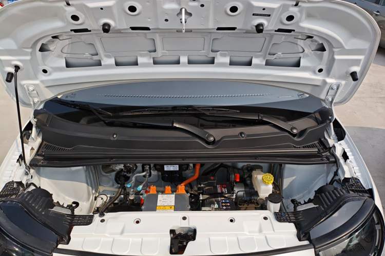 Used Aishang 2026 Model Glamorous Edition Engine Bay