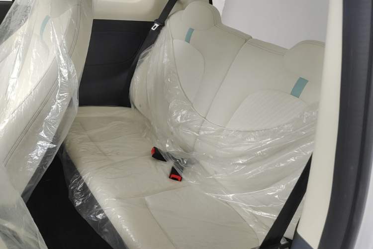 Used Aishang 2026 Model Glamorous Edition Left Rear Seat