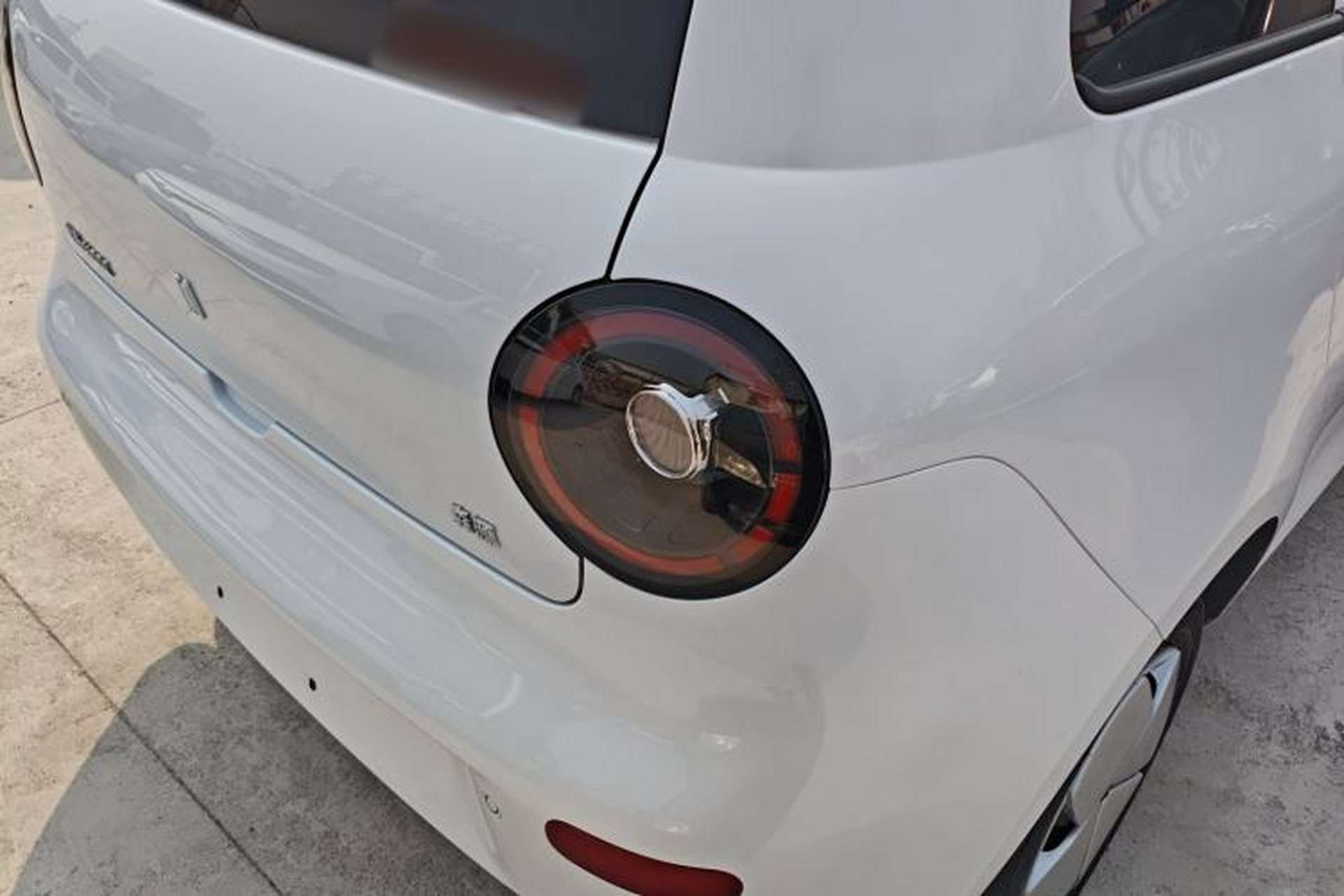 Used Aishang 2026 Model Glamorous Edition Right Rear Taillight