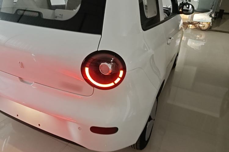 Used Aishang 2026 Model Glamorous Edition Right Rear Taillight