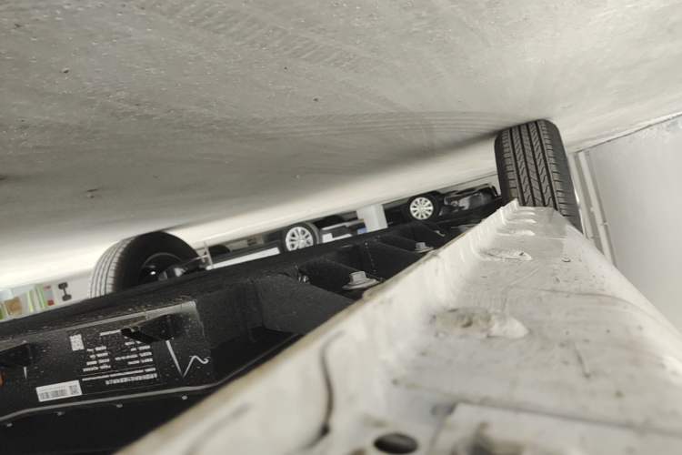 Used Aishang 2026 Model Glamorous Edition Right Side Sill