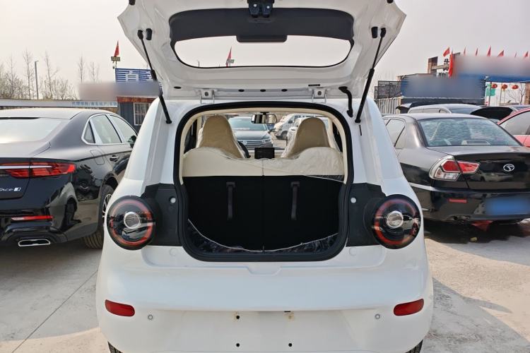 Used Aishang 2026 Model Glamorous Edition Trunk