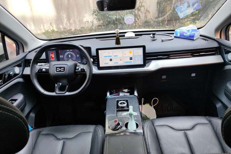 Used Aiways U5 2021 U5 Long-Range PURE Intelligent Edition Center Console