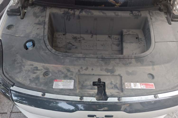 Used Aiways U5  Engine Bay