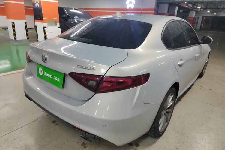 Used Alfa Romeo Giulia 2022 2.0T 280HP Ti Driving Edition Exterior 3