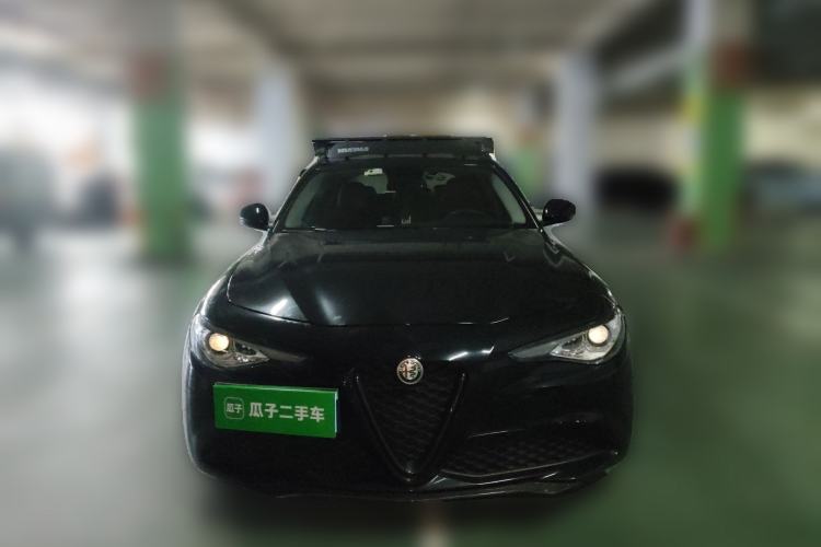 Used Alfa Romeo Giulia 2017 2.0T 200HP Elite Edition Front
