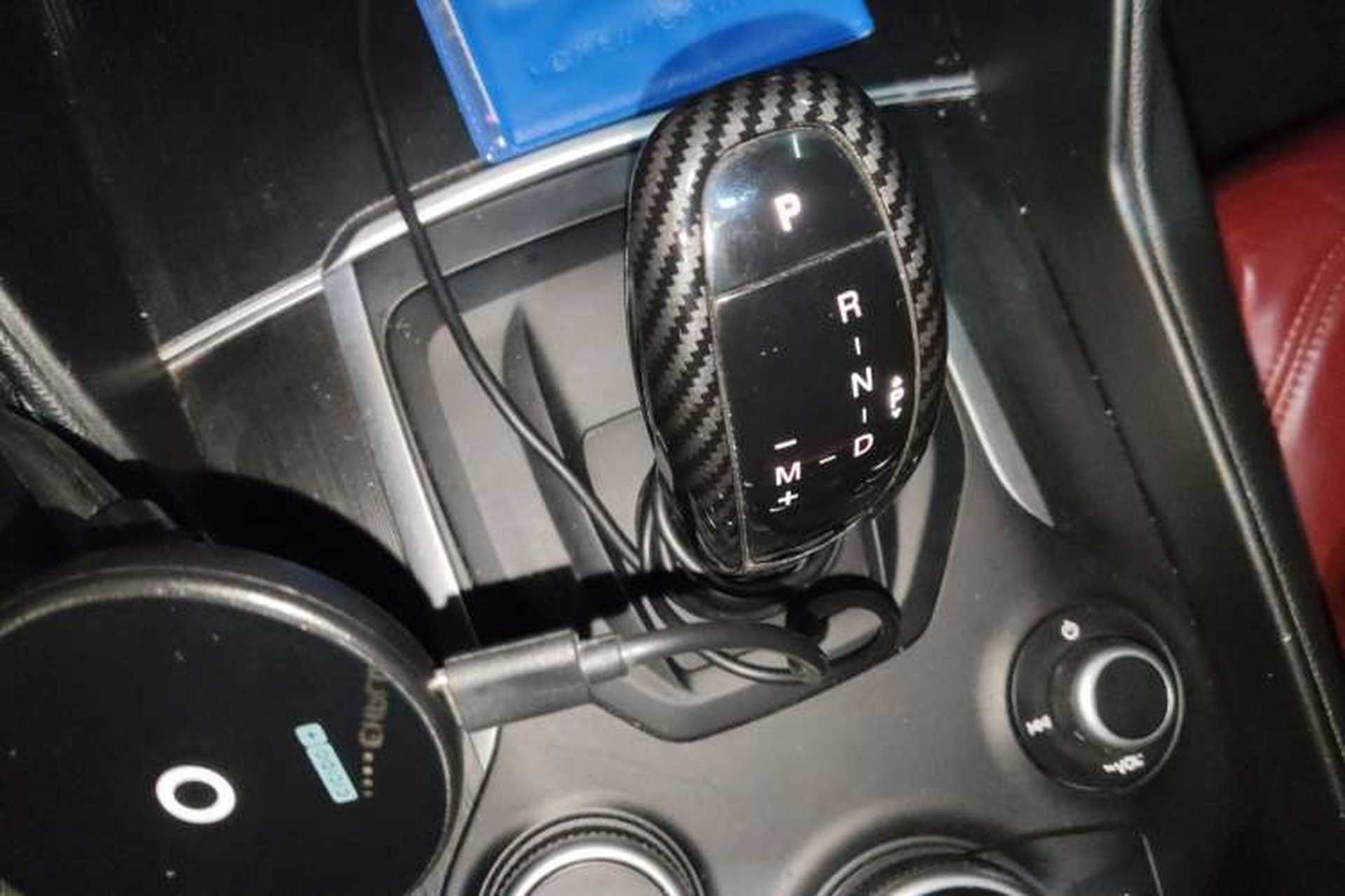 Used Alfa Romeo Giulia 2017 2.0T 200HP Elite Edition Gear Lever