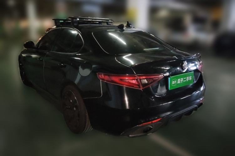 Used Alfa Romeo Giulia 2017 2.0T 200HP Elite Edition Rear Left 45 Deg