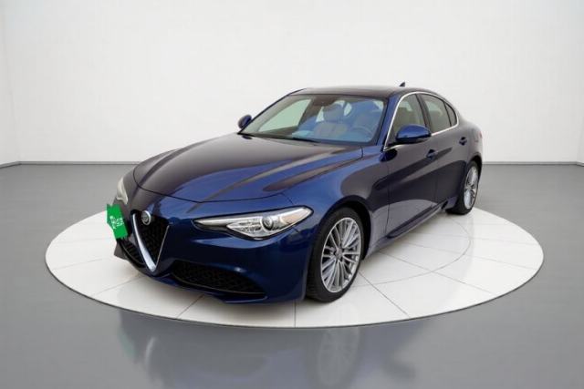 Alfa Romeo Giulia 2017 2.0T 280HP Luxury Edition с пробегом